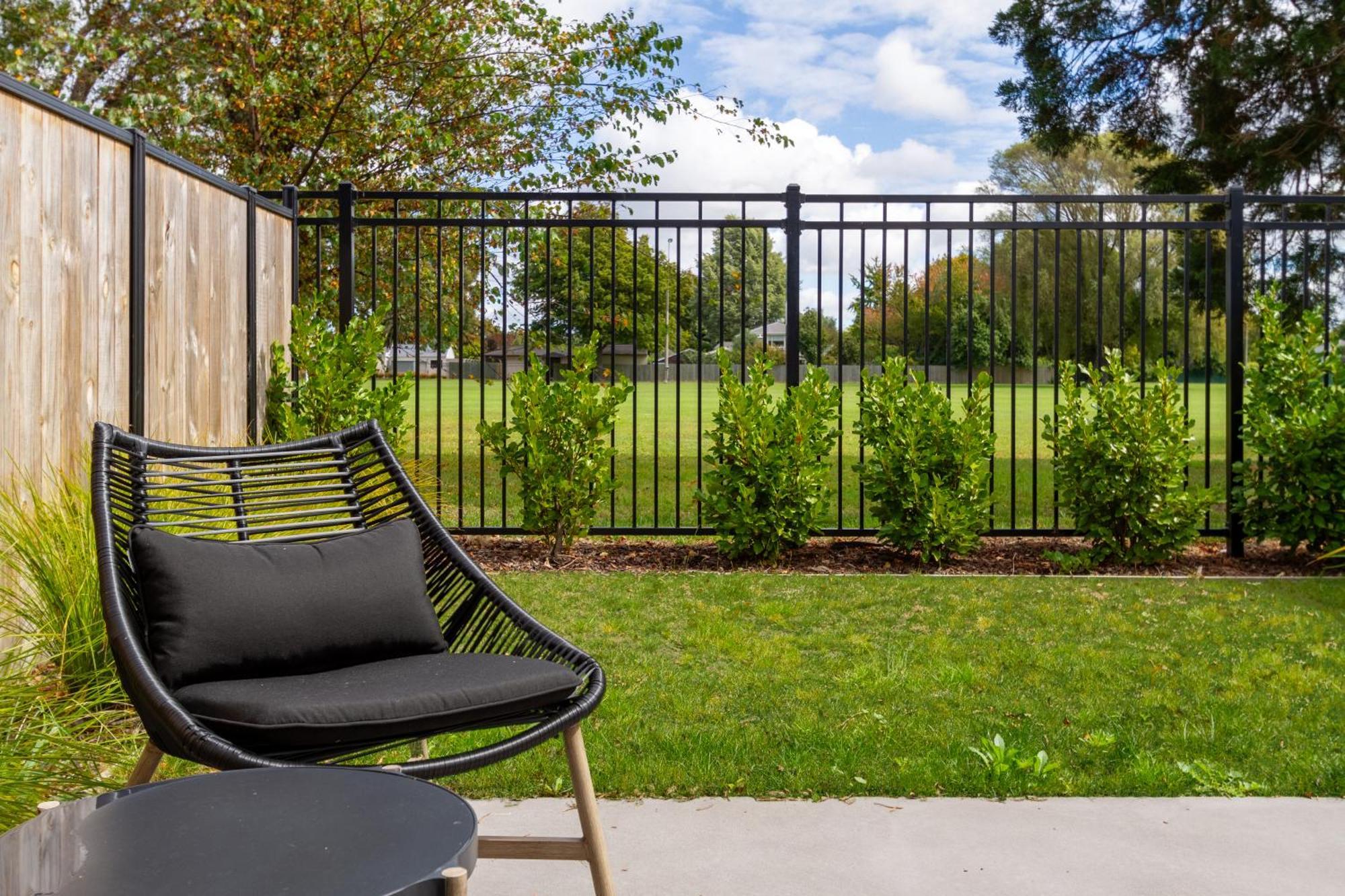 Escape At The Park: 1 Bed 1 Bath W/Carpark Apartment Christchurch Exterior foto